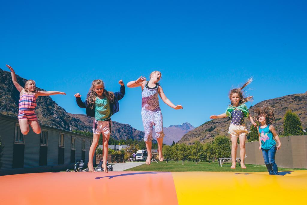 Queenstown Top 10 Holiday Park Exterior foto