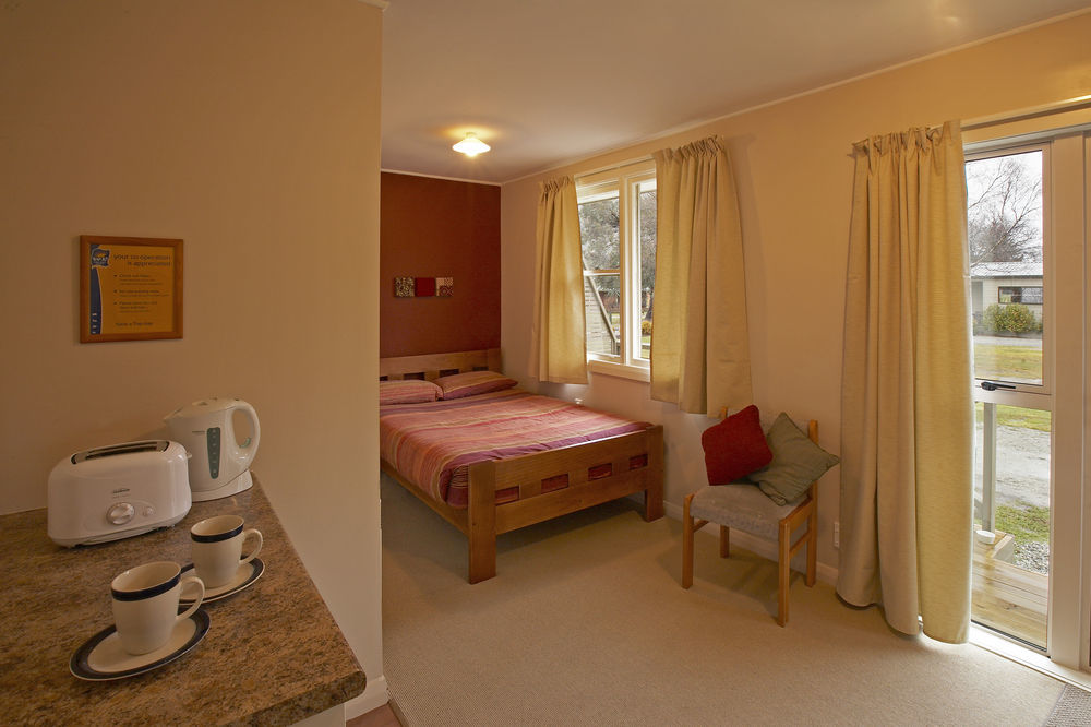 Queenstown Top 10 Holiday Park Exterior foto